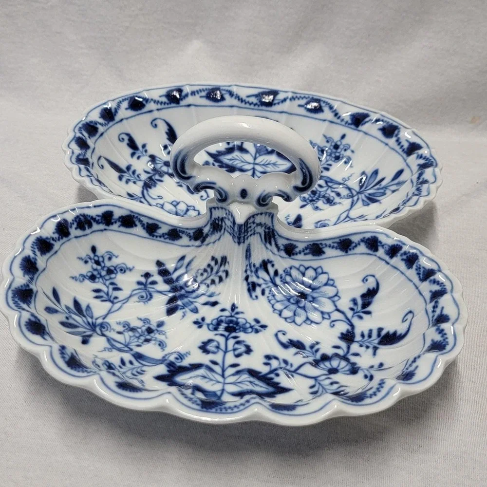 Vtg Meissen Porcelain Blue Onion Pattern Handled 2 Part Divided Dish 1815/1923